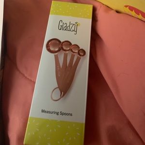 Copper measuring spoons